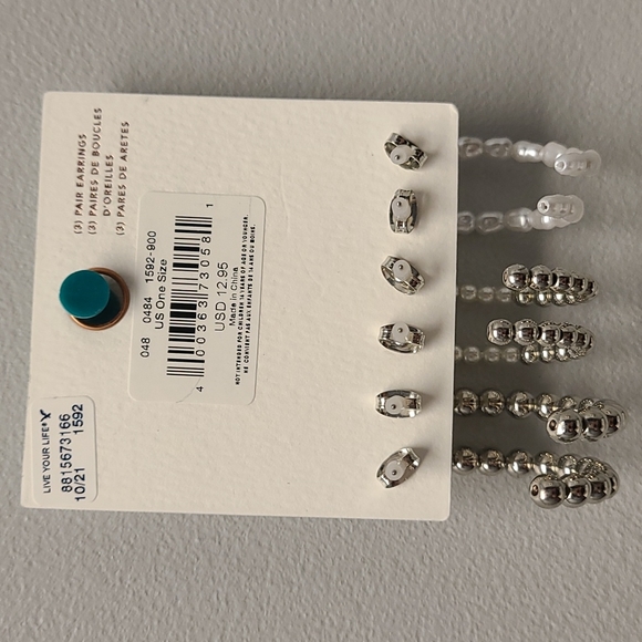 NWT-American Eagle Earrings 3 pair hoop/half hoop style - Picture 6 of 9